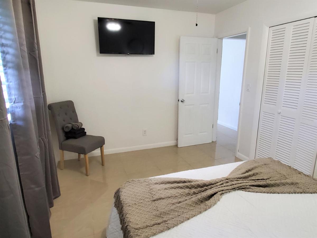 Sophisticated Dania Beach Suites Near The Beach Exteriér fotografie