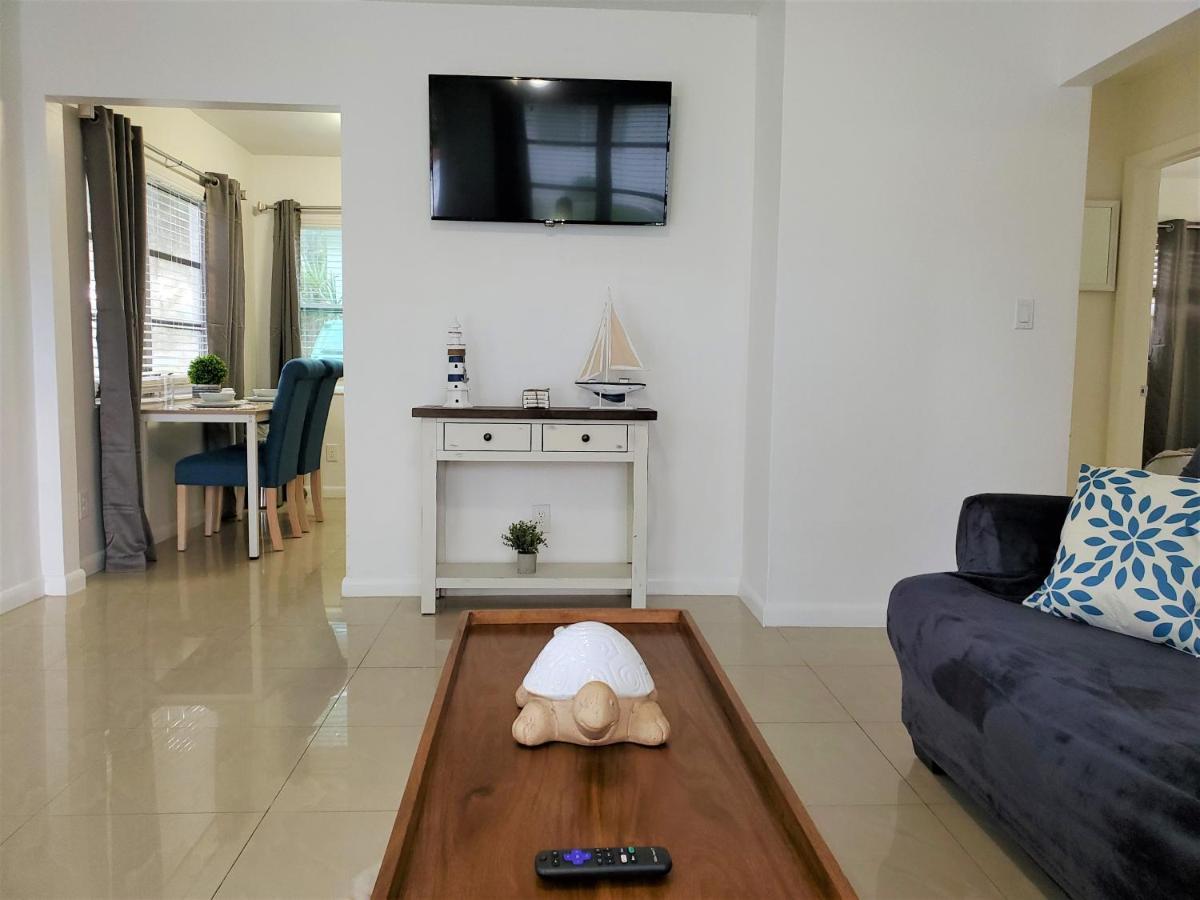 Sophisticated Dania Beach Suites Near The Beach Exteriér fotografie